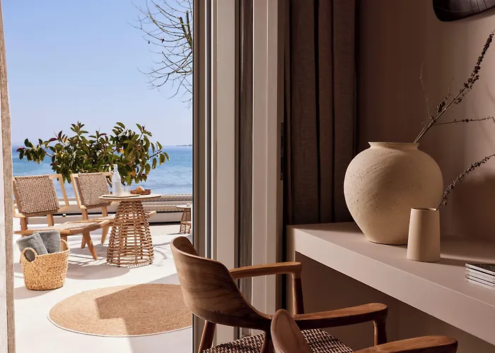 Oda ve Kahvaltı Enalion Sifnos 4*