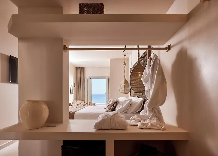 Oda ve Kahvaltı Enalion Sifnos 4*